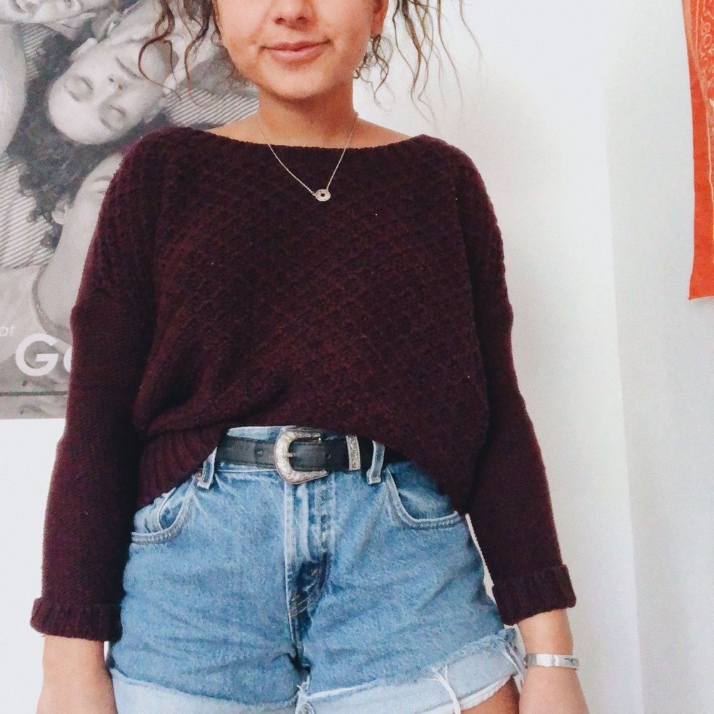 Cropped maroon sweater